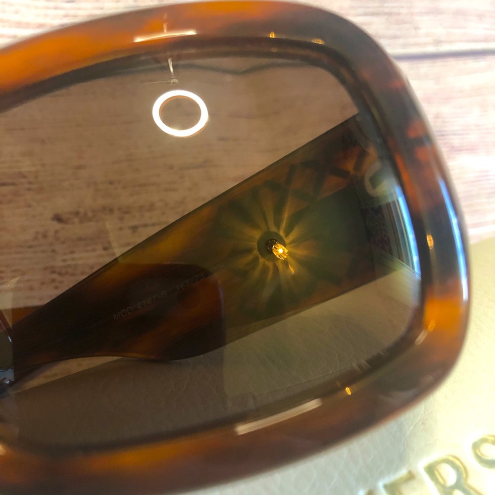 Authentic VERSACE tortoise shell sunglasses - Picture 5 of 9